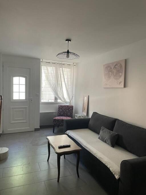 Maison Lumineuse Villemoustaussou Экстерьер фото