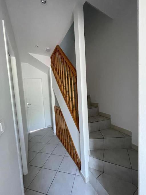 Maison Lumineuse Villemoustaussou Экстерьер фото